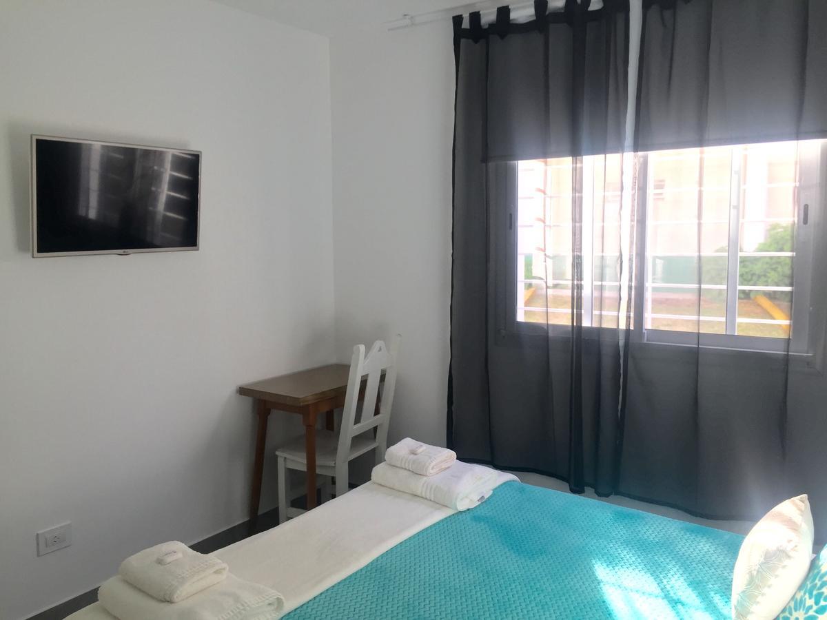 Hotel Berlin Пинамар Екстериор снимка
