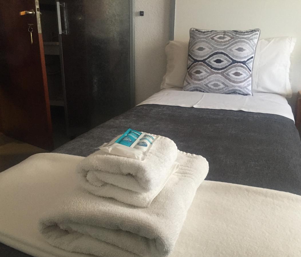 Hotel Berlin Пинамар Екстериор снимка